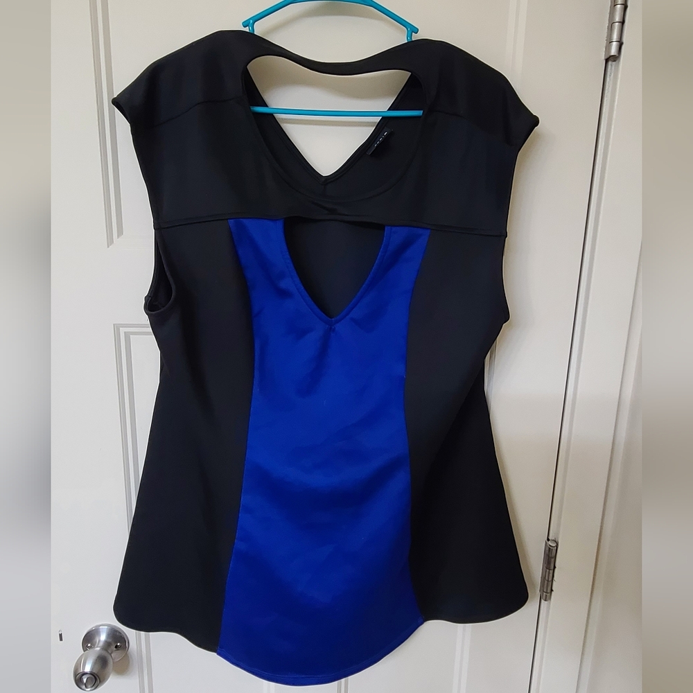 Black and blue peplum top